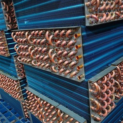 Конденсатор з мідної труби та ребристого льодогенератора